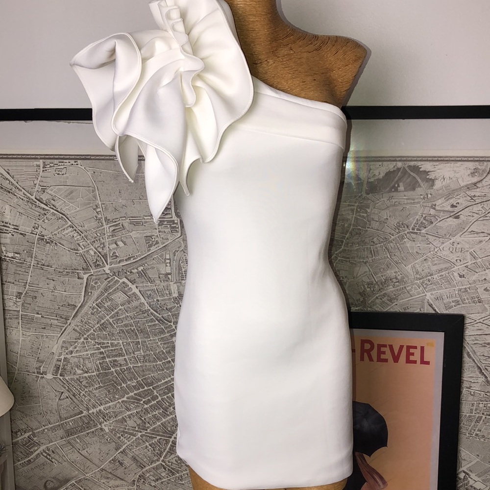ELIYA the Label Elegant White One-Shoulder Dress Size M